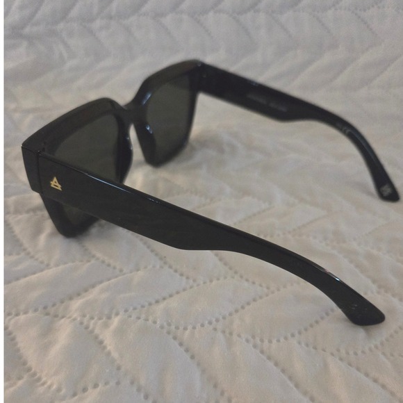AIRE Andromeda Sunglasses Black Recycled Plastic Square Frame AIR2122507